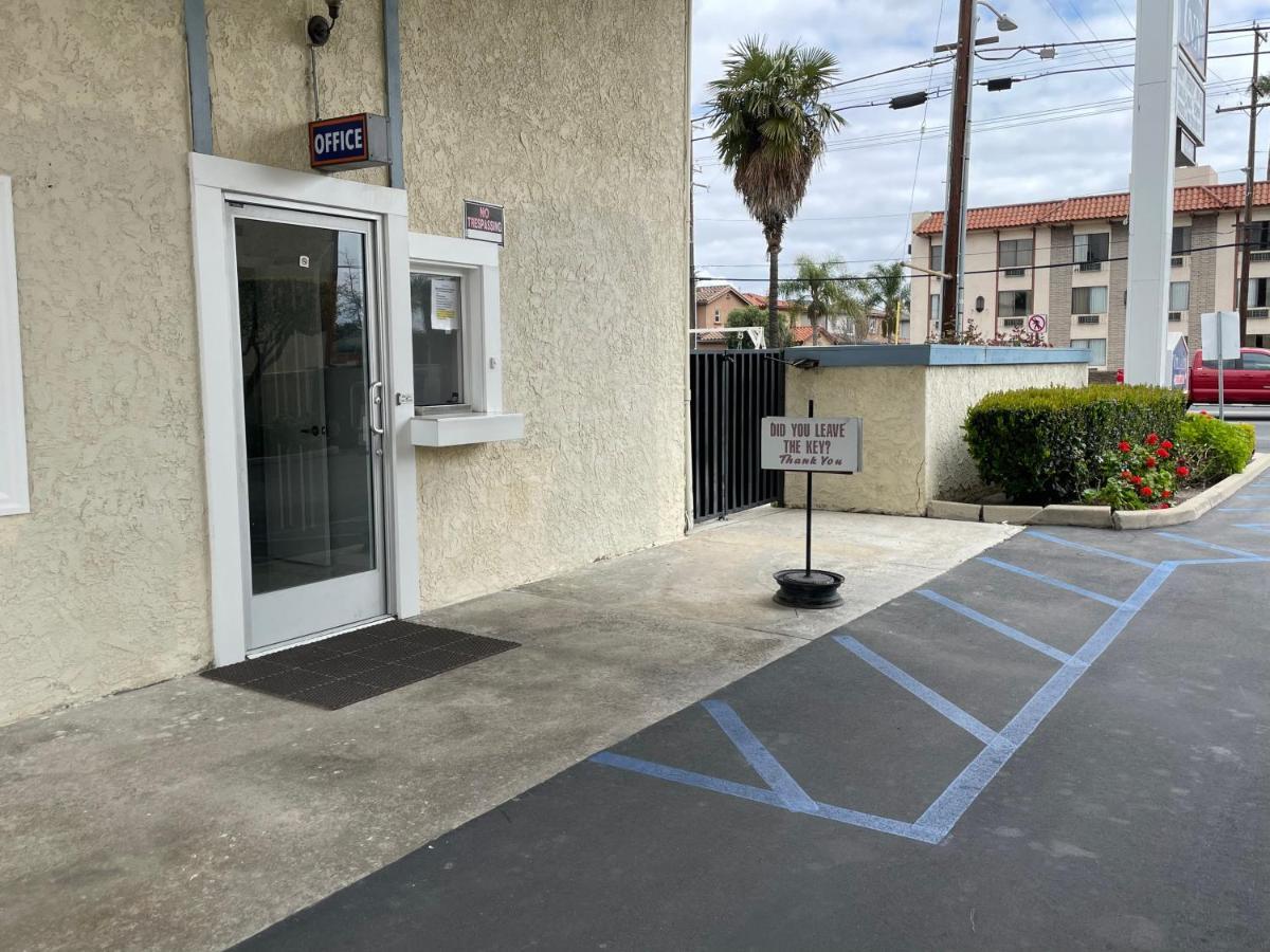Villa Inn Anaheim Exteriér fotografie